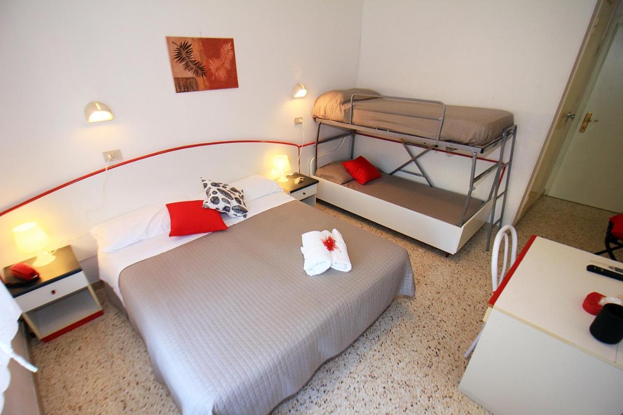 Luna Hotel 3*
