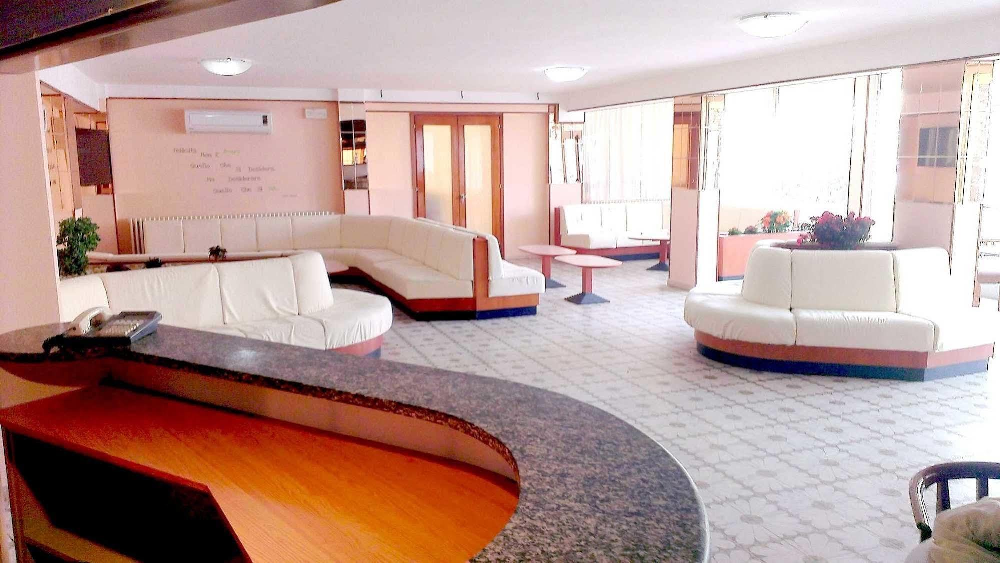 Luna Hotel
